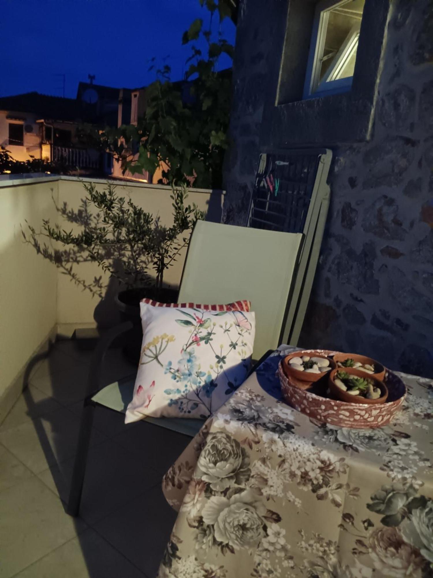 Studio Apartmani Sverko Punat Exterior photo